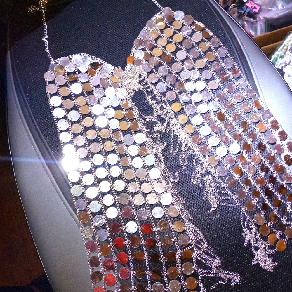 Gold dangley top